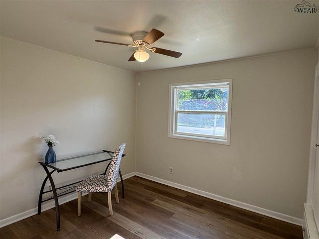 4016 FEATHERSTON AVENUE, Wichita Falls, TX 76308