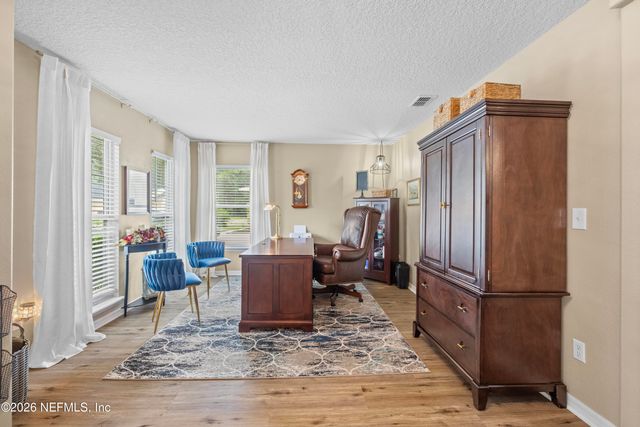 650 WAKEVIEW Drive, Orange Park, FL 32065