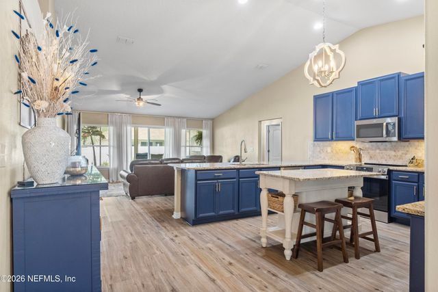 650 WAKEVIEW Drive, Orange Park, FL 32065