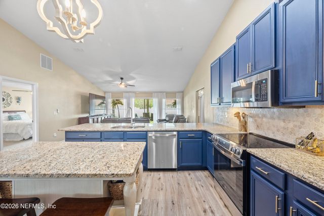 650 WAKEVIEW Drive, Orange Park, FL 32065