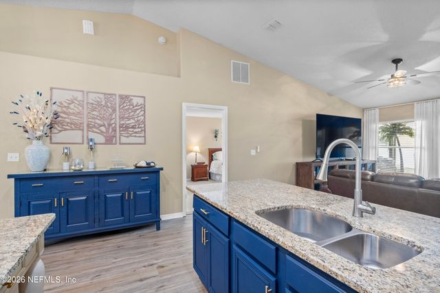 650 WAKEVIEW Drive, Orange Park, FL 32065