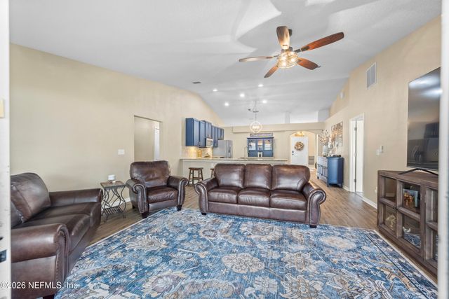 650 WAKEVIEW Drive, Orange Park, FL 32065
