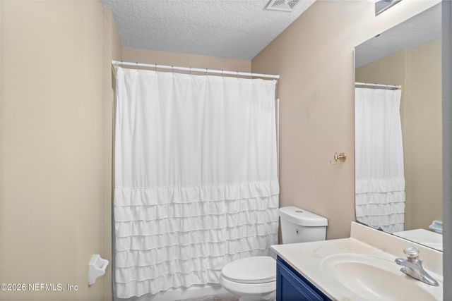 650 WAKEVIEW Drive, Orange Park, FL 32065