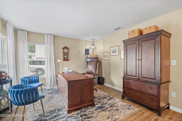 650 WAKEVIEW Drive, Orange Park, FL 32065