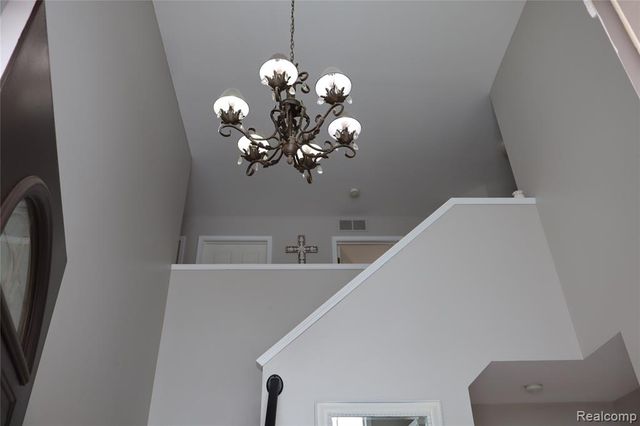 17752 Country Club Drive, Macomb, MI 48042