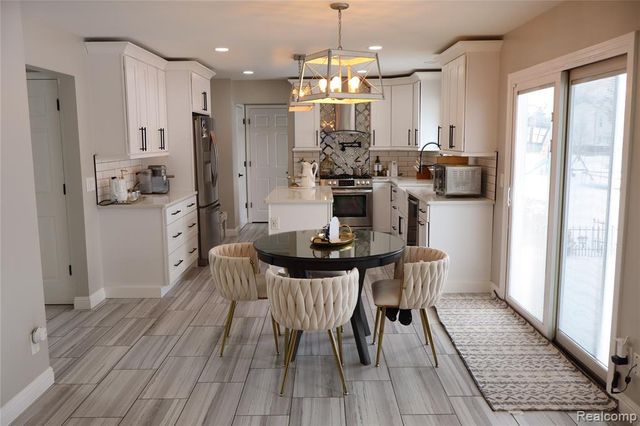 17752 Country Club Drive, Macomb, MI 48042