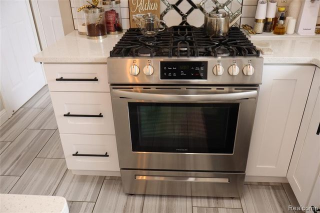 17752 Country Club Drive, Macomb, MI 48042