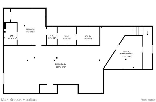 5725 Ridgewood Road, West Bloomfield, MI 48322