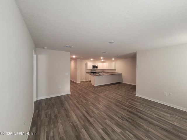 256 RIVER HILL Drive, Welaka, FL 32193