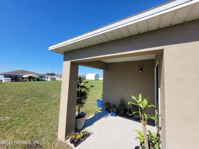 256 RIVER HILL Drive, Welaka, FL 32193