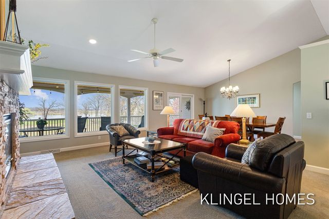 15400 148th Avenue, Spring Lake, MI 49456