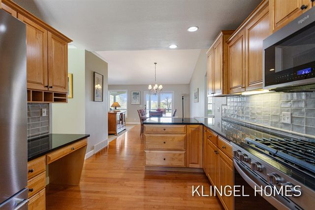 15400 148th Avenue, Spring Lake, MI 49456