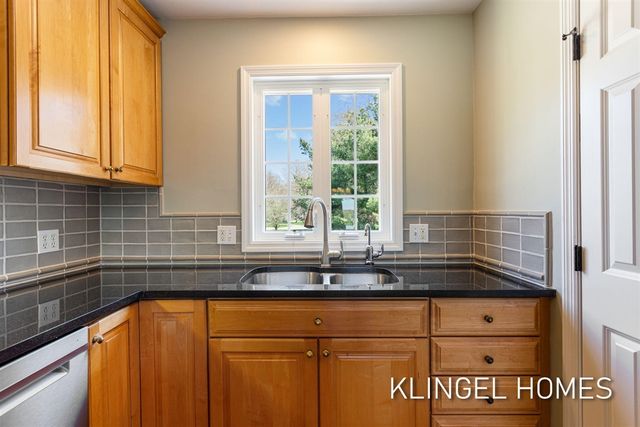 15400 148th Avenue, Spring Lake, MI 49456