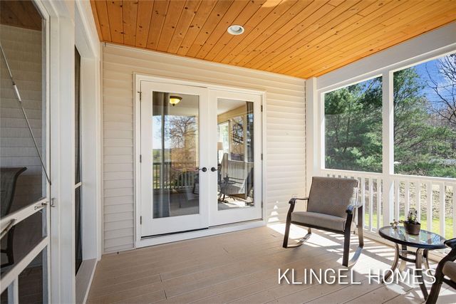 15400 148th Avenue, Spring Lake, MI 49456