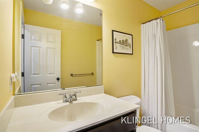 15400 148th Avenue, Spring Lake, MI 49456