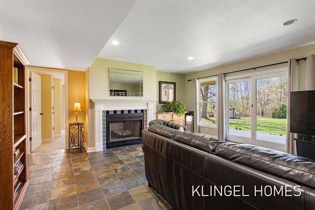 15400 148th Avenue, Spring Lake, MI 49456