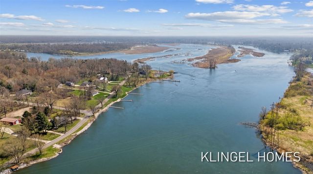 15400 148th Avenue, Spring Lake, MI 49456