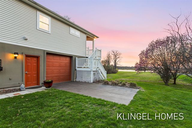 15400 148th Avenue, Spring Lake, MI 49456