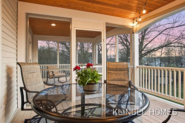 15400 148th Avenue, Spring Lake, MI 49456
