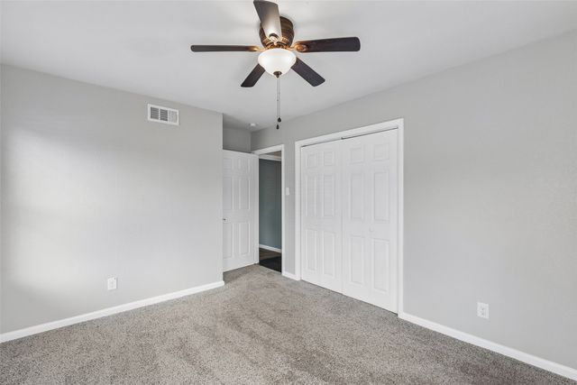 717 NW 6th Street, Grand Prairie, TX 75050