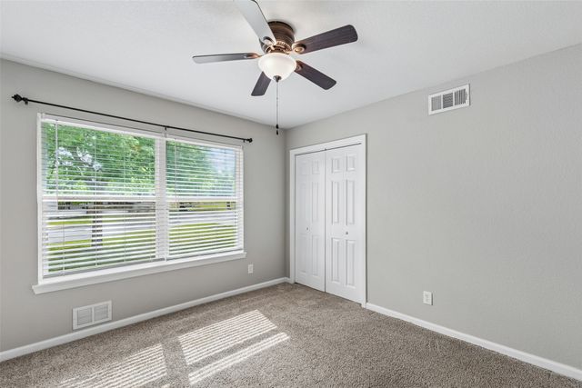717 NW 6th Street, Grand Prairie, TX 75050