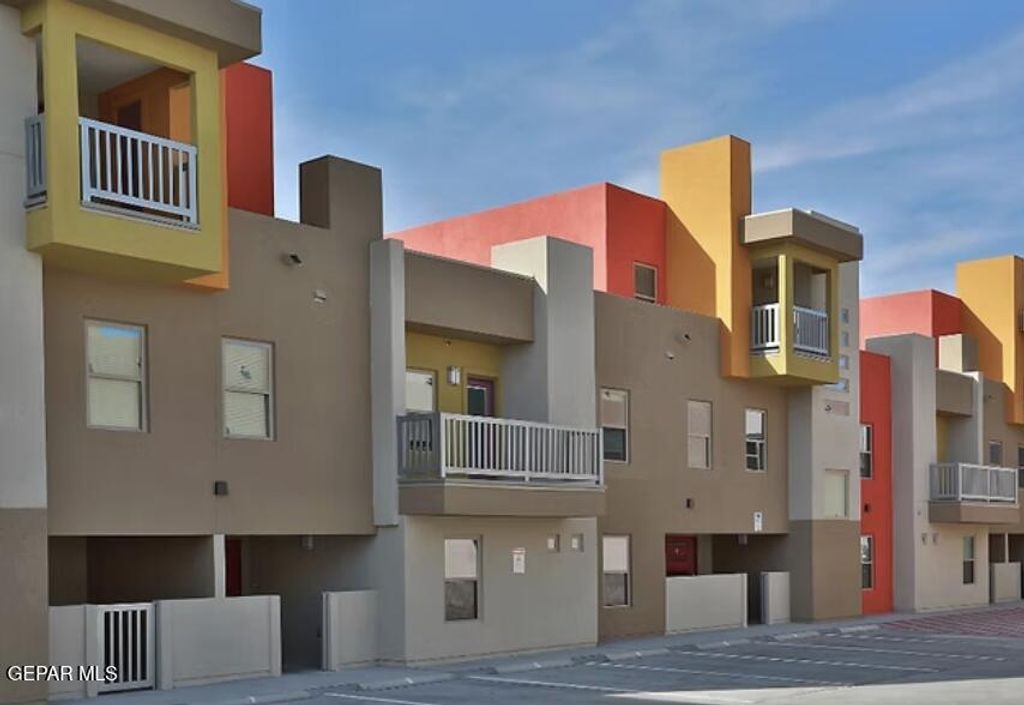 410 Thorn Avenue 22, El Paso, TX 79912