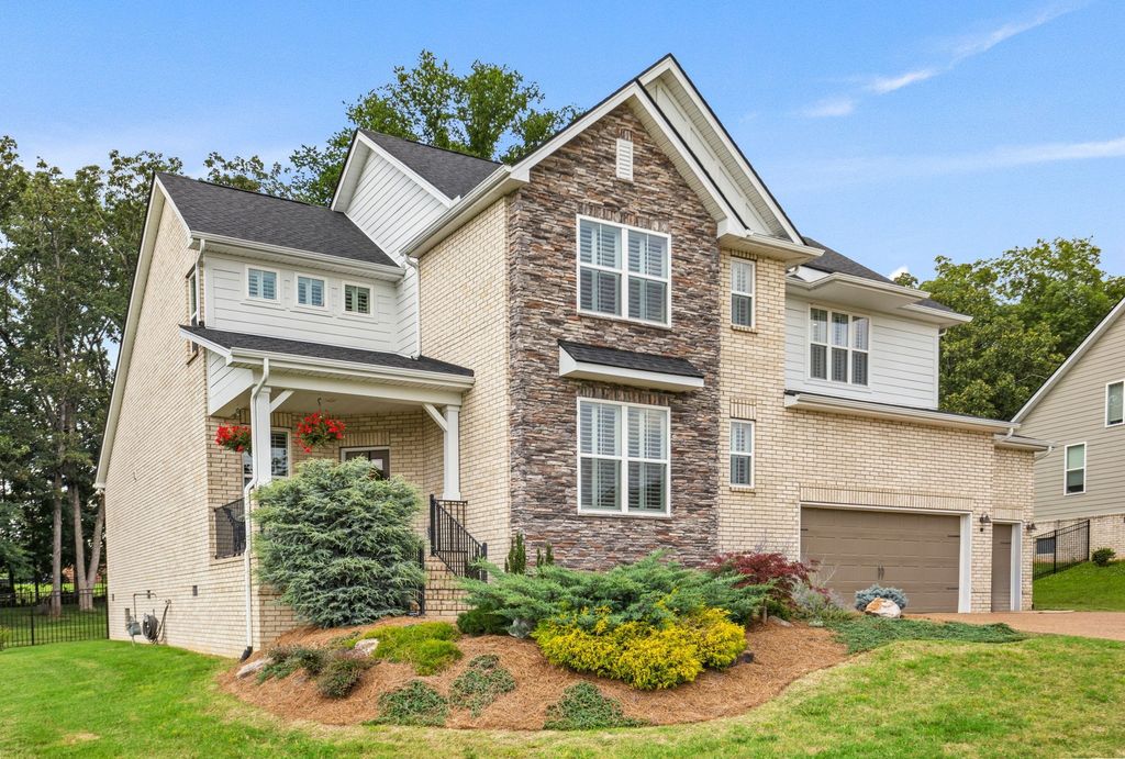 273 Christine Dr, Lebanon, TN 37087