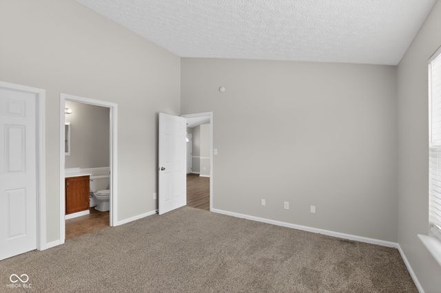 8859 Woodpointe Circle, Indianapolis, IN 46234