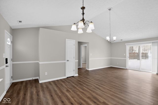 8859 Woodpointe Circle, Indianapolis, IN 46234