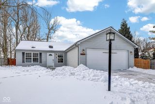 8859 Woodpointe Circle, Indianapolis, IN 46234