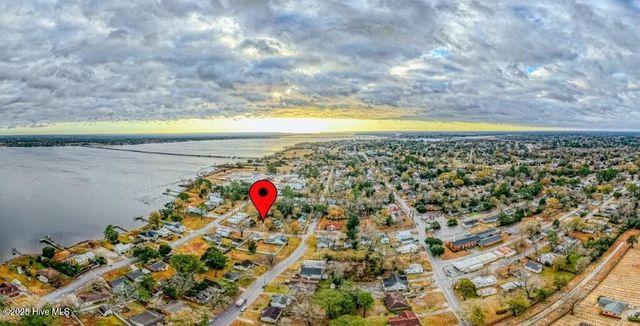 305 North Avenue, New Bern, NC 28560