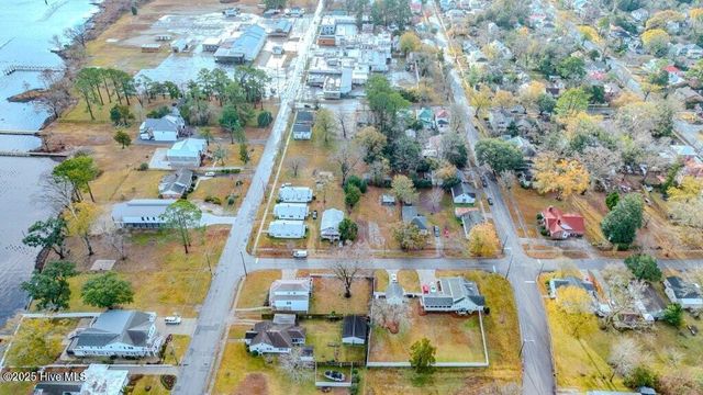 305 North Avenue, New Bern, NC 28560