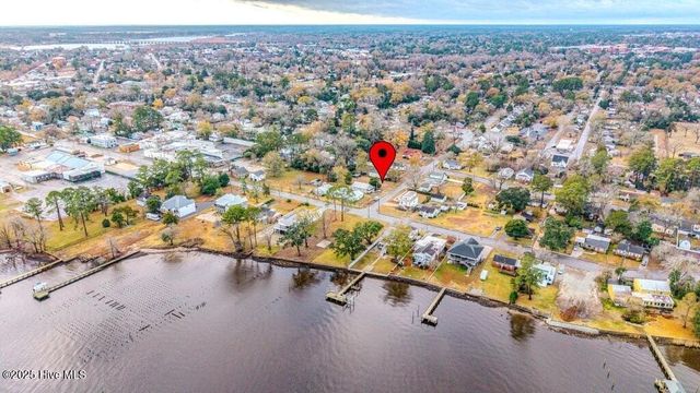 305 North Avenue, New Bern, NC 28560