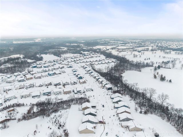 2160 Prestwick Bend, Miamisburg, OH 45342