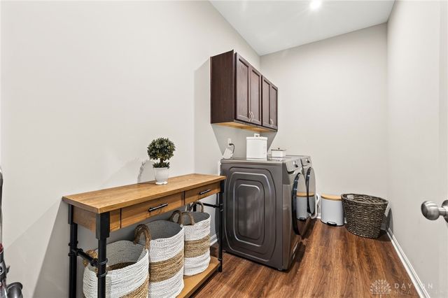 2160 Prestwick Bend, Miamisburg, OH 45342