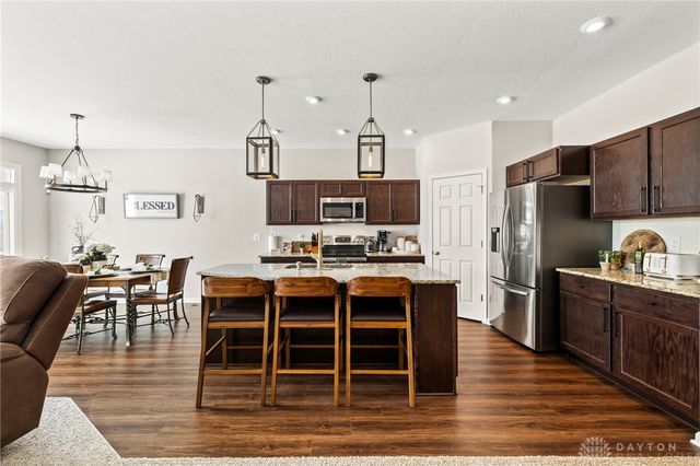 2160 Prestwick Bend, Miamisburg, OH 45342