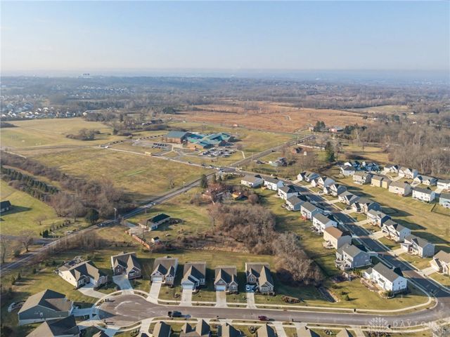 2160 Prestwick Bend, Miamisburg, OH 45342