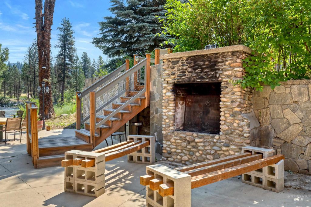 7234 Highway 21, Lowman, ID 83637 photo 26