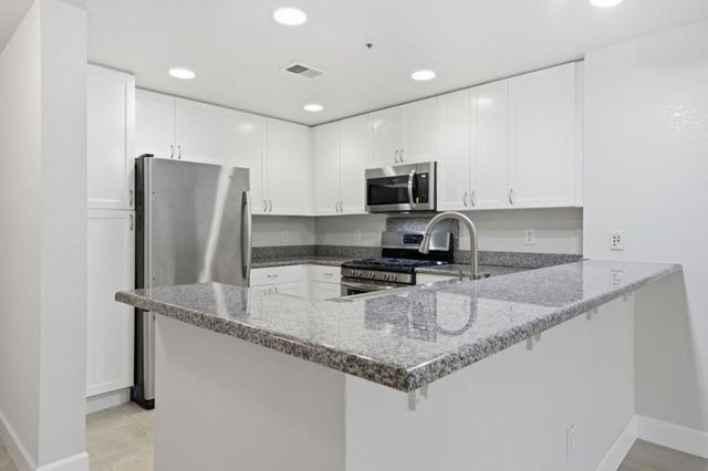 20488 Stevens Creek Boulevard 1114, Cupertino, CA 95014
