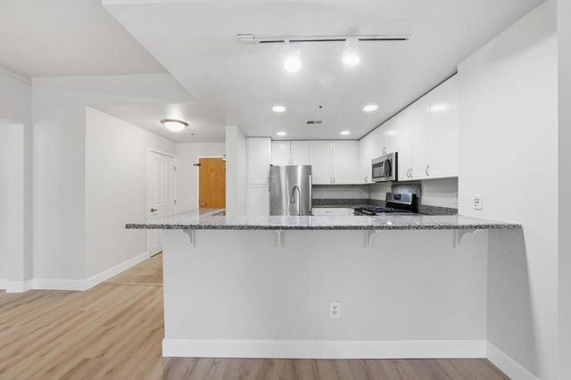 20488 Stevens Creek Boulevard 1114, Cupertino, CA 95014