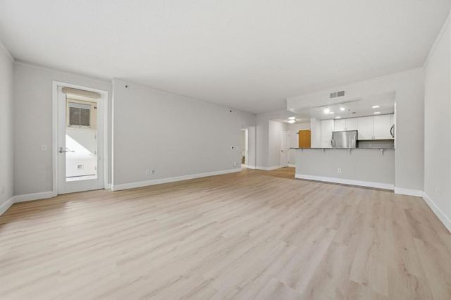 20488 Stevens Creek Boulevard 1114, Cupertino, CA 95014