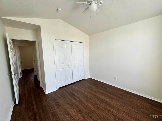 1308 W Ryegrass Ct, Kuna, ID 83634