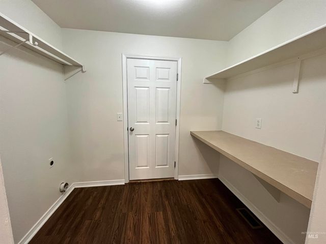 1308 W Ryegrass Ct, Kuna, ID 83634