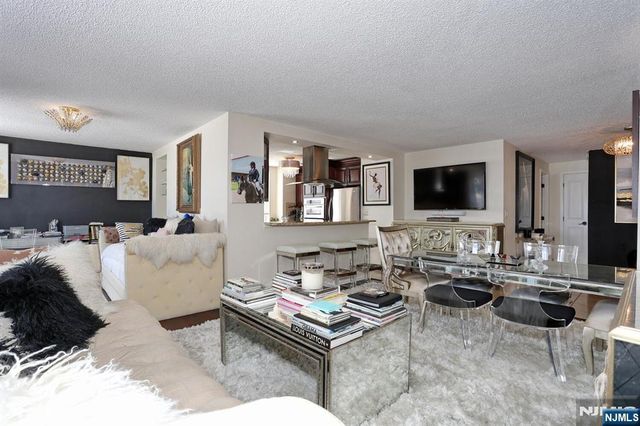 160 Overlook Avenue 4C, Hackensack, NJ 07601