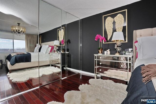 160 Overlook Avenue 4C, Hackensack, NJ 07601