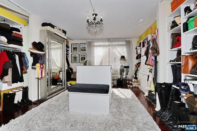 160 Overlook Avenue 4C, Hackensack, NJ 07601