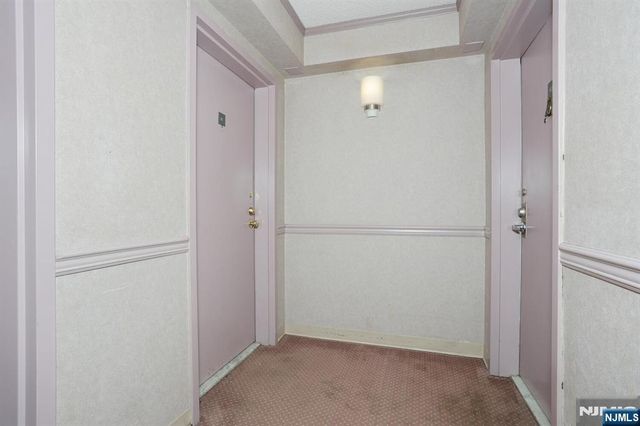 160 Overlook Avenue 4C, Hackensack, NJ 07601