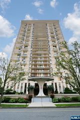 160 Overlook Avenue 4C, Hackensack, NJ 07601