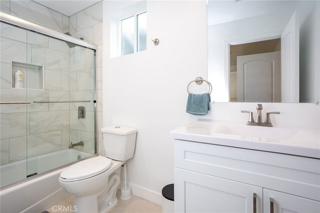 3121 Obama Boulevard, Los Angeles, CA 90018