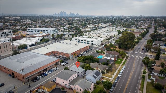 3121 Obama Boulevard, Los Angeles, CA 90018